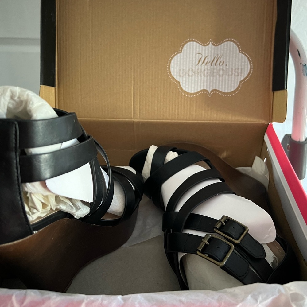 Women wedges